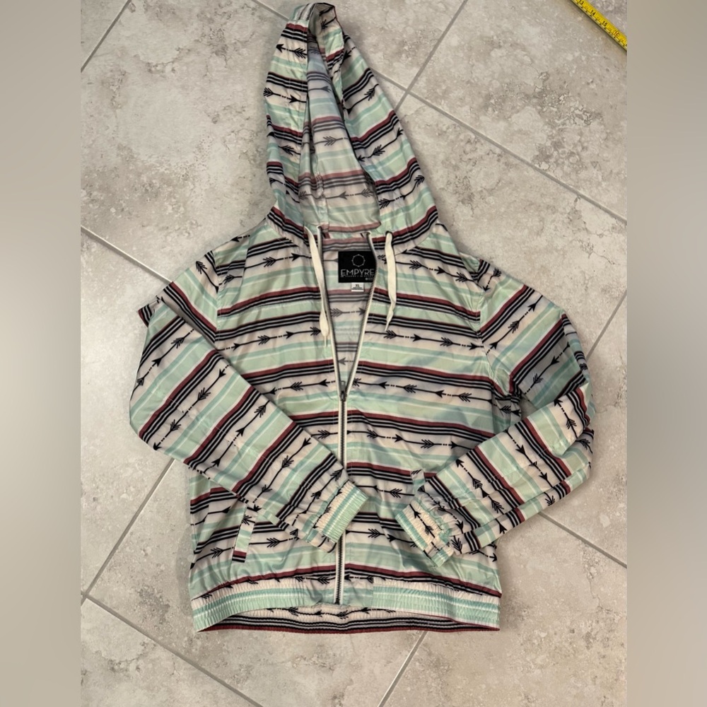 Empyre lightweight windbreaker women’s size XL